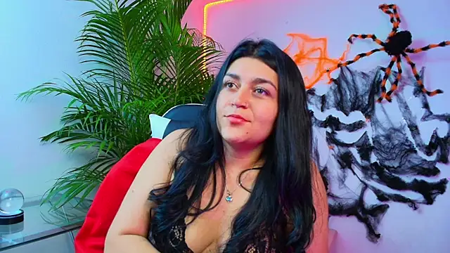 Snapshot of alejitasweet chatting on 10/15/25, 03:27 alejitasweet online show from 10/15/25, 03:27