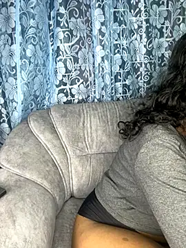 Snapshot of SukiyamaAsia chatting on 11/01/25, 05:51 SukiyamaAsia online show from 11/01/25, 05:51