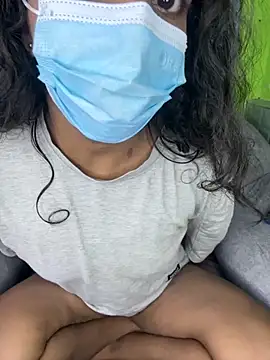 Snapshot of SukiyamaAsia chatting on 11/30/25, 04:41 SukiyamaAsia online show from 11/30/25, 04:41