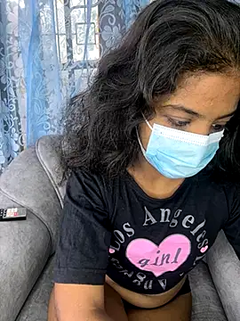 Snapshot of SukiyamaAsia chatting on 11/06/25, 07:01 SukiyamaAsia online show from 11/06/25, 07:01