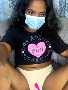 Snapshot of SukiyamaAsia chatting on 11/21/25, 07:29 SukiyamaAsia online show from 11/21/25, 07:29