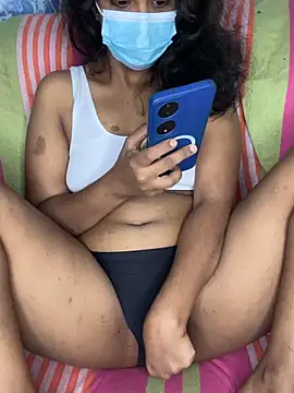 Snapshot of SukiyamaAsia chatting on 12/17/25, 07:13 SukiyamaAsia online show from 12/17/25, 07:13