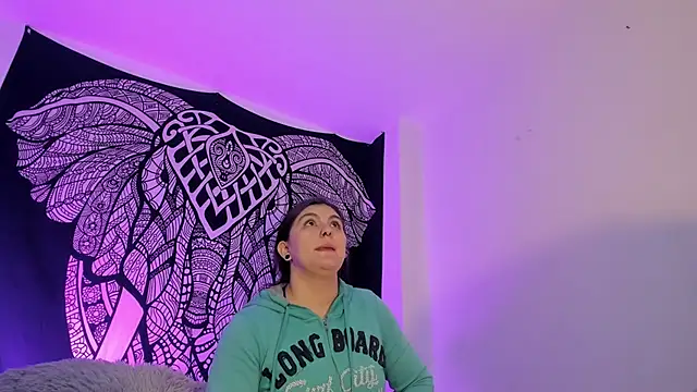 Anny ferrer1 online show from 10/05/25, 11:17