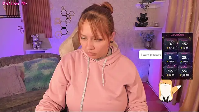 Snapshot of EvelynVega0 chatting on 05/19/26, 05:03 EvelynVega0 online show from 05/19/26, 05:03