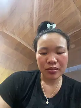 Snapshot of sugar-ba chatting on 10/04/25, 12:07 sugar-ba online show from 10/04/25, 12:07