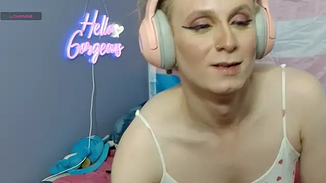 cinderellie online show from 10/20/25, 04:03