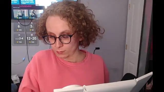 cinderellie online show from 10/30/25, 03:38