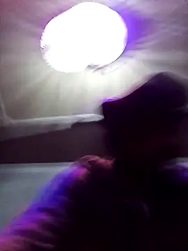 biGgslong01 online show from 04/17/26, 05:05