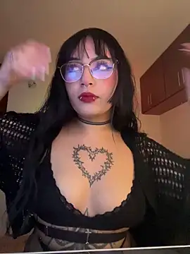 Hinatamoon  online show from 11/15/25, 06:06