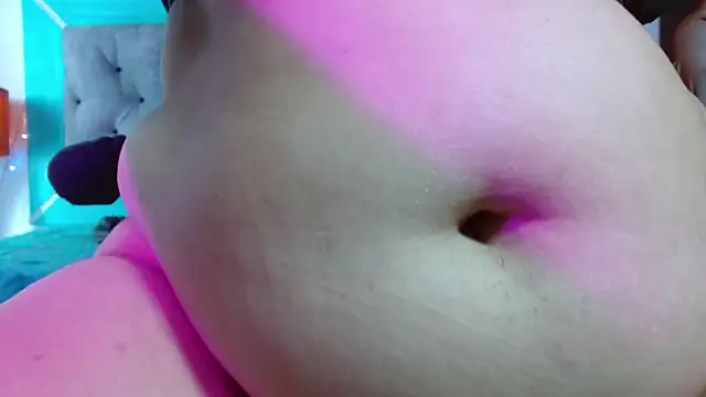 Snapshot of roxx_iie chatting on 10/30/25, 07:22 roxx iie online show from 10/30/25, 07:22