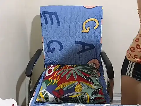 Snapshot of Sweetest_Zara18xx chatting on 03/01/26, 12:49 Sweetest Zara18xx online show from 03/01/26, 12:49