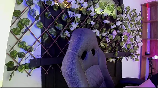 Kora Red69 online show from 04/08/26, 02:29