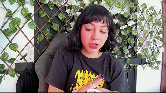 Kora Red69 online show from 04/01/26, 02:25