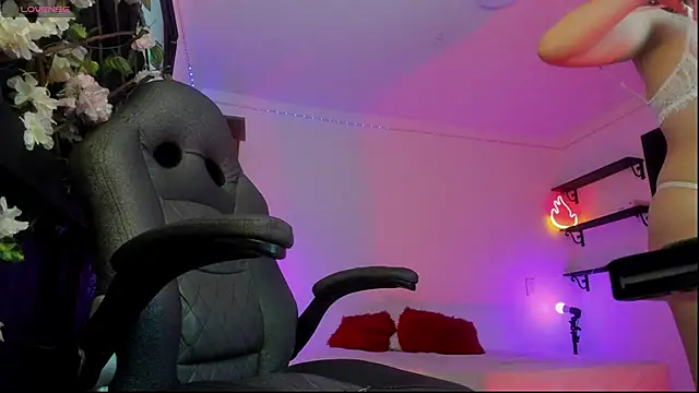 Kora Red69 online show from 11/14/25, 01:48