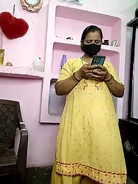 Snapshot of Bhabhi_jaan10 chatting on 10/02/25, 04:21 Bhabhi jaan10 online show from 10/02/25, 04:21