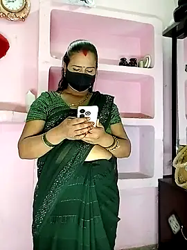 Snapshot of Bhabhi_jaan10 chatting on 10/05/25, 03:58 Bhabhi jaan10 online show from 10/05/25, 03:58