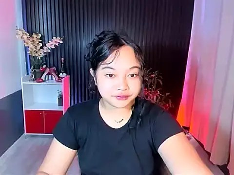 UrFavouriteCravings online show from 11/11/25, 12:27