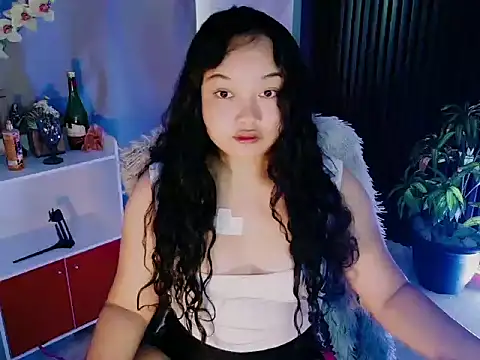 UrFavouriteCravings online show from 03/13/26, 02:38