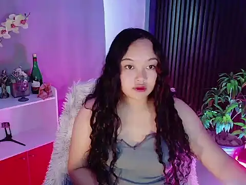 UrFavouriteCravings online show from 03/04/26, 05:37