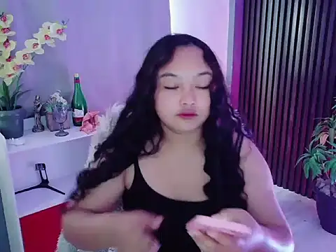 UrFavouriteCravings online show from 03/03/26, 07:04