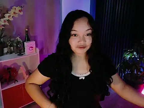 UrFavouriteCravings online show from 02/11/26, 02:11