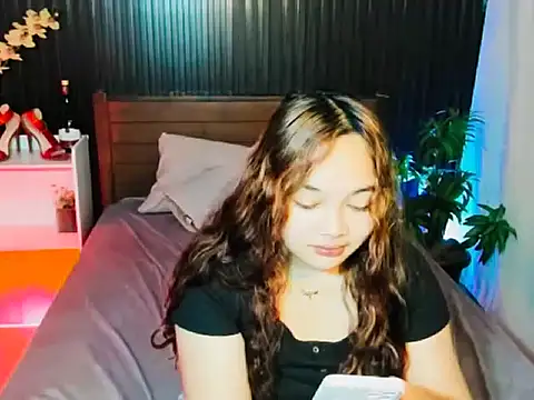 UrFavouriteCravings online show from 10/16/25, 09:56