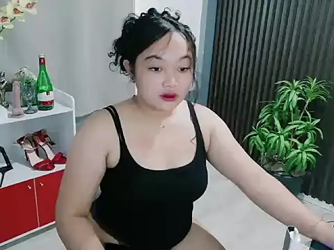 UrFavouriteCravings online show from 12/15/25, 01:11