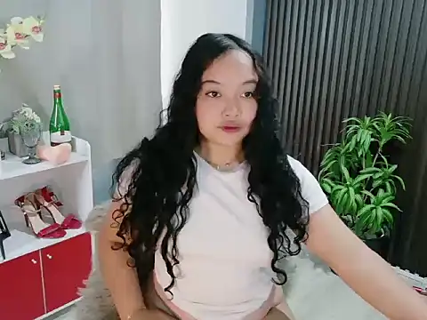 UrFavouriteCravings online show from 01/15/26, 03:21