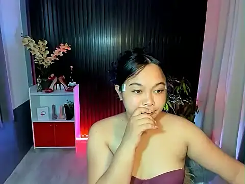 UrFavouriteCravings online show from 11/02/25, 04:28