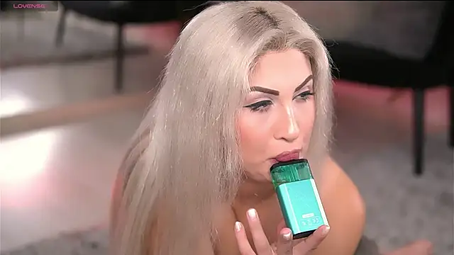 AuroraSins online show from 10/24/25, 04:11