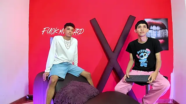 VERY HOT GUYS online show from 03/16/26, 07:16