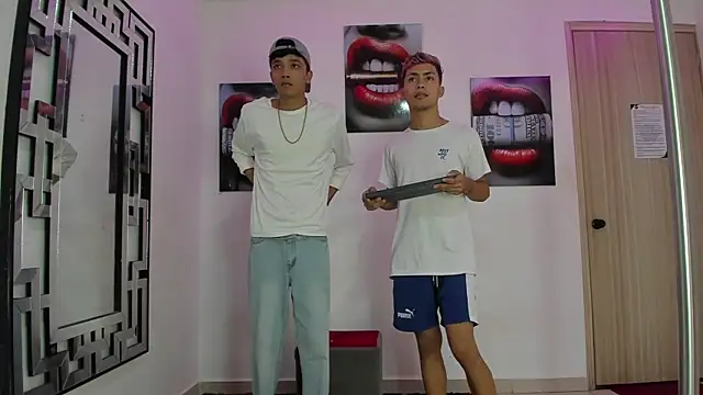 VERY HOT GUYS online show from 12/02/25, 01:24