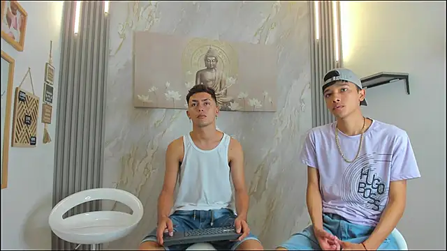 VERY HOT GUYS online show from 01/15/26, 01:25