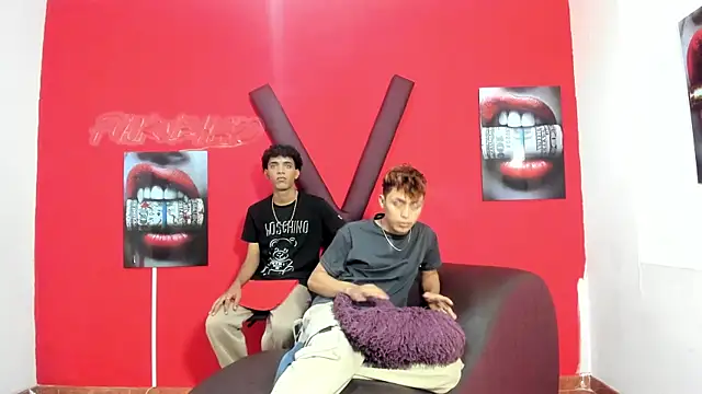 VERY HOT GUYS online show from 04/11/26, 07:17