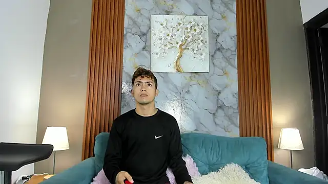 VERY HOT GUYS online show from 03/13/26, 01:16