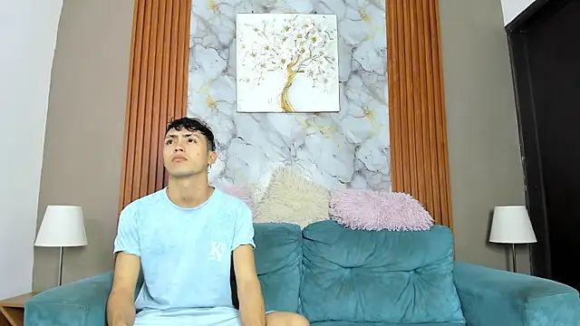VERY HOT GUYS online show from 05/09/26, 07:12