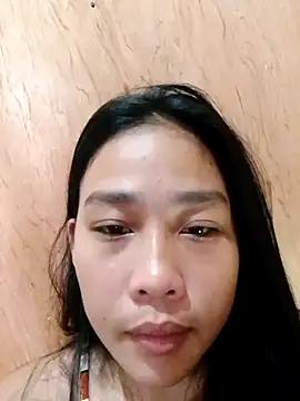 Snapshot of luna_light23 chatting on 10/15/25, 12:20 luna light23 online show from 10/15/25, 12:20