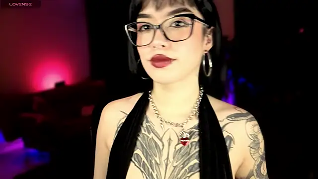 VanessaBlackrose online show from 06/06/26, 03:45