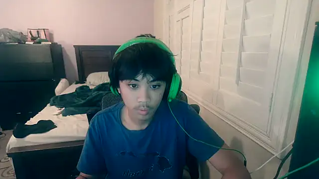 youngasianboy2007 online show from 10/27/25, 05:08