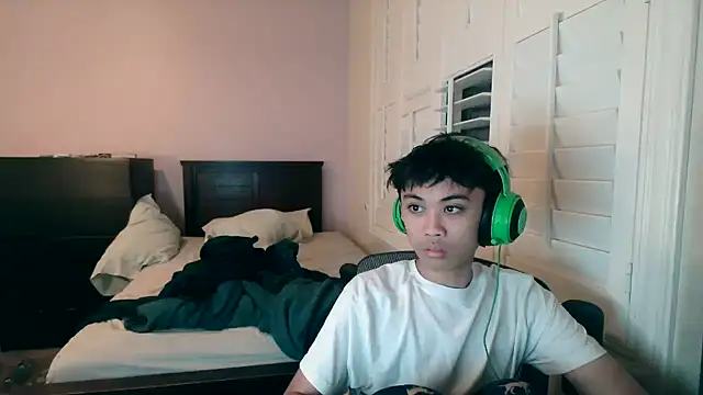 youngasianboy2007 online show from 02/07/26, 08:22