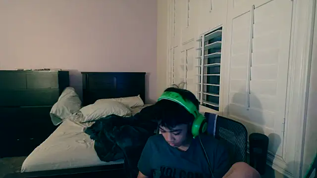 youngasianboy2007 online show from 02/06/26, 01:56