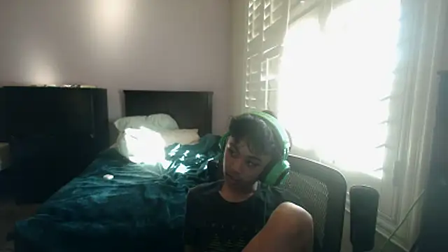 youngasianboy2007 online show from 02/04/26, 11:22