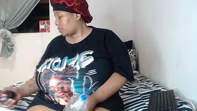 PIXIEBITCHXXX26 online show from 10/14/25, 09:25