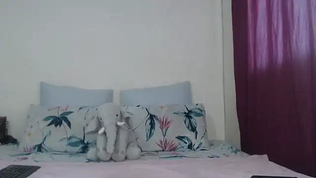 PIXIEBITCHXXX26 online show from 03/09/26, 10:52