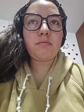 annyaparis online show from 02/18/26, 01:14