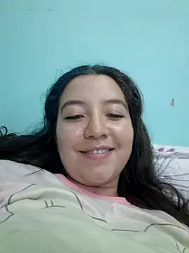 Snapshot of annyaparis chatting on 10/15/25, 02:21 annyaparis online show from 10/15/25, 02:21