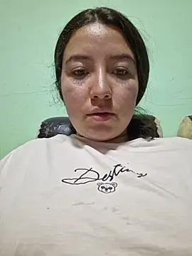 annyaparis online show from 10/23/25, 12:09