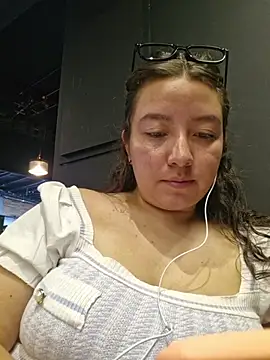 annyaparis online show from 02/26/26, 07:25