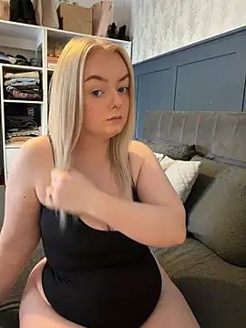 lusciouslylou online show from 02/12/26, 10:04