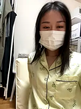 mia2 jp online show from 11/22/25, 02:43